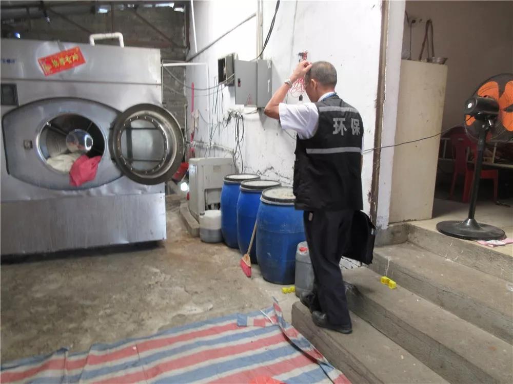 順德容桂容邊工業(yè)區(qū)兩家無證酸洗五金廠被查處