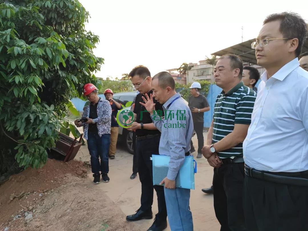 佛山獅山鎮(zhèn)萬里長城涌流域開展巡河和調(diào)研工作(圖1) 佛山獅山鎮(zhèn)萬里長城涌流域開展巡河和調(diào)研工作(圖1)